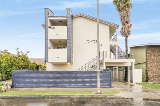 751 Cerritos, Long Beach, CA 90813 exterior