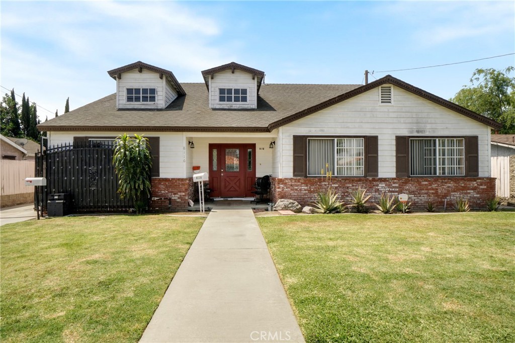 8118 Alameda, Downey, CA 90242 exterior