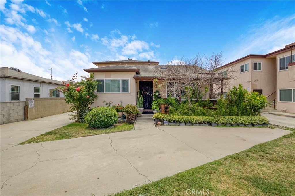 4928 Lennox, Inglewood, CA 90304 exterior