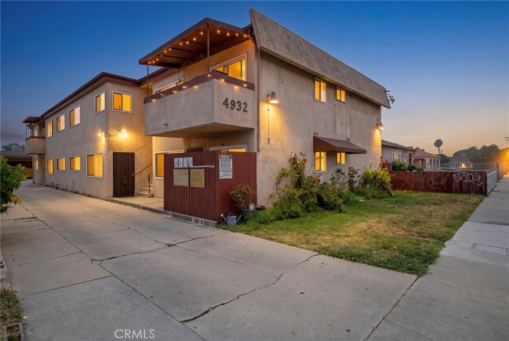 4932 Lennox, Inglewood, CA 90304 exterior