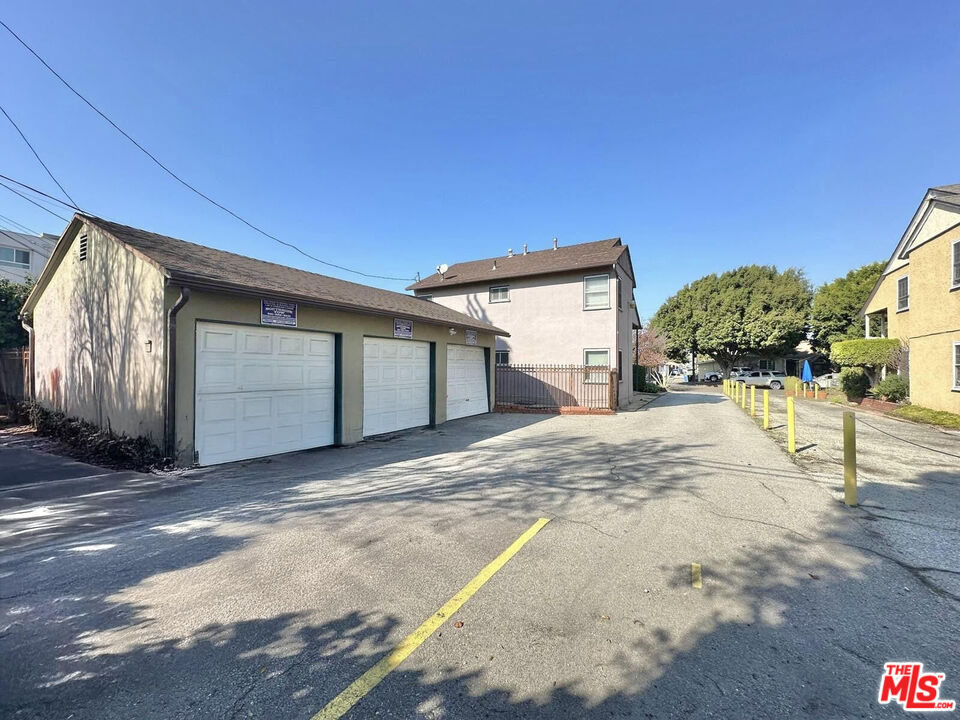 5748 Morley St photo