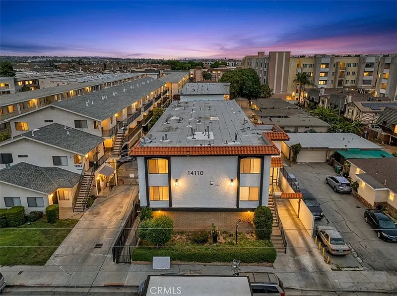 14110 Yukon Ave, Hawthorne, CA 90250 exterior