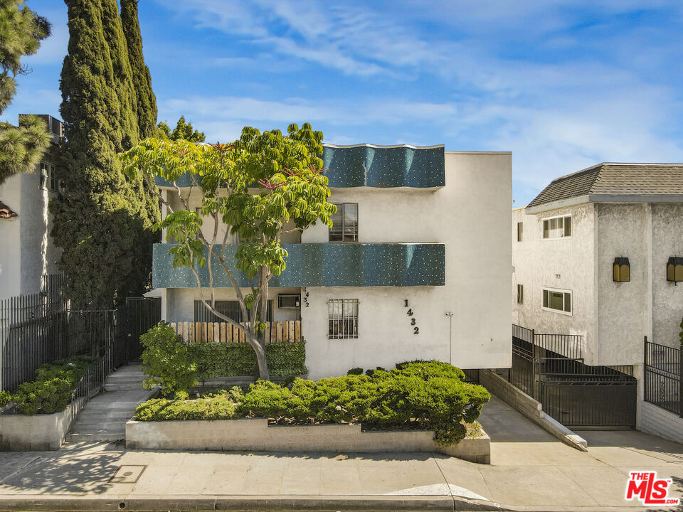 1432 N Fairfax Ave, West Hollywood, CA 90046 exterior